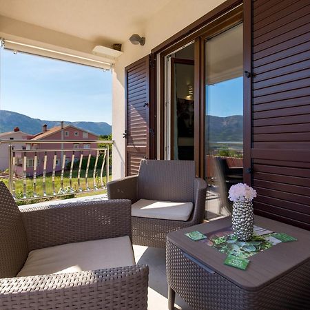 Apartment Coralina Baška Exteriör bild